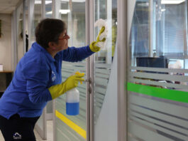 personal de limpieza para clinica personal de maestranza clinic cleaning staff