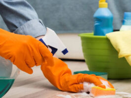 Operaria de Limpieza, para Limpieza de restaurante Cleaning Operative, for restaurant cleaning