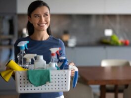 Empleada del hogar limpieza de casas maid Housekeeper house cleaning Domestic staff