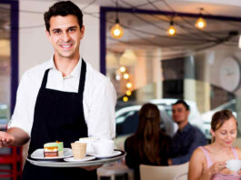 Camareros/as waiters