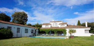 Encargado de Finca de Olivar Adamuz Estate Manager Olivar Adamuz Estate laborer job in Spain Nachlassverwalter Direttore immobiliare lavoro da operaio in Spagna Hilfsarbeiterjob in Spanien