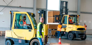 Personal de Almacén Warehouse Personnel Forklift operator Personale di magazzino Operatore del carrello elevatore Gabelstaplerfahrer