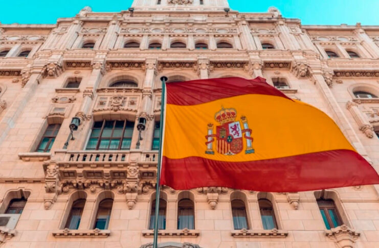 Trámites de Visa para Vivir y Trabajar en España Visa Procedures to Live and Work in Spain