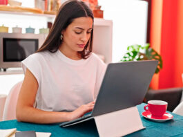 Teletrabajo en España Como Encontrar Empleos Remotos y Prepararte para el Futuro del Trabajo Teleworking in Spain