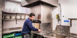 SE NECESITAN 2 LAVAPLATOS CON O SIN EXPERIENCIA (HOMBRES Y MUJERES), SE OFRECE BUEN SALARIO. CONTRATO PERMANENTE Lavaplatos en Canadá Empleo en Alberta Empleo sin experiencia en Canadá Personal para Restaurante Dishwasher in Canada Jobs in Alberta Restaurant Staff