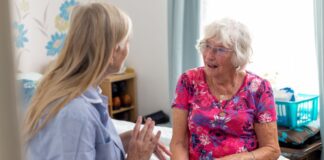 Cuidadores gerocultores en Sant Vicenç dels Horts Empleo en Barcelona Cuidadores Para Residencia de Mayores en España Empleo Sin Experiencia Caregivers for Nursing Homes in Spain