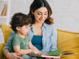Niñera en Argentina Empleo de Niñera en Buenos Aires Cuidado de niño de 4 años Nanny job in Buenos Aires Care of a 4-year-old child tata canguro