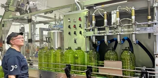 Operario Para Envasado de Aceite de Oliva en España Empleo sin experiencia en España Olive Oil Packaging Operator in Spain Jobs without experience in Spain