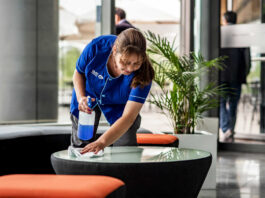 Operario de Limpieza Empresa de Servicios de Limpieza Empleo de limpieza en Argentina Empleo sin experiencia en Argentina Cleaning Operator Cleaning Services Company