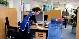 SE PRECISA PERSONAL DE LIMPIEZA GENERAL EN DISTINTAS UBICACIONES (MÍNIMA EXPERIENCIA), JORNADA PARCIAL Y COMPLETA. BUEN SALARIO Personal de limpieza de Oficinas en españa Cleaning staff in Spain
