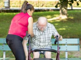 Cuidadores Geriatrico en España empleo sin experiencia en España Geriatric Caregivers in Spain employment without experience in Spain