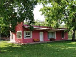 Pareja para Casa de Campo Cuidado y mantenimiento de casa empleo de caseros en Argentina Couple for Country House Care and maintenance of house