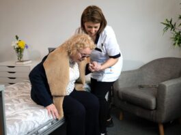 Cuidador para residencia de mayores en Sant Vicenç dels Horts empleo en Barcelona empleo sin experiencia en España Caregiver for a nursing home in Spain Employment in Barcelona