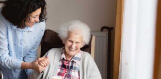 SE SOLICITA CUIDADORA DE ADULTO MAYOR (CON O SIN EXPERIENCIA), HORARIO FLEXIBLE CON TURNOS ROTATIVOS. BUEN SALARIO Cuidadora de Adulto Mayor en Costa Rica empleo sin experiencia Caregiver for Seniors in Costa Rica - no experience required
