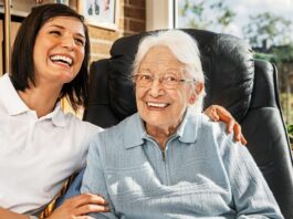 Cuidadores de adultos mayores residencia de mayores en barcelona empleo sin experiencia en españa caregiver for seniors at a nursing home in barcelona